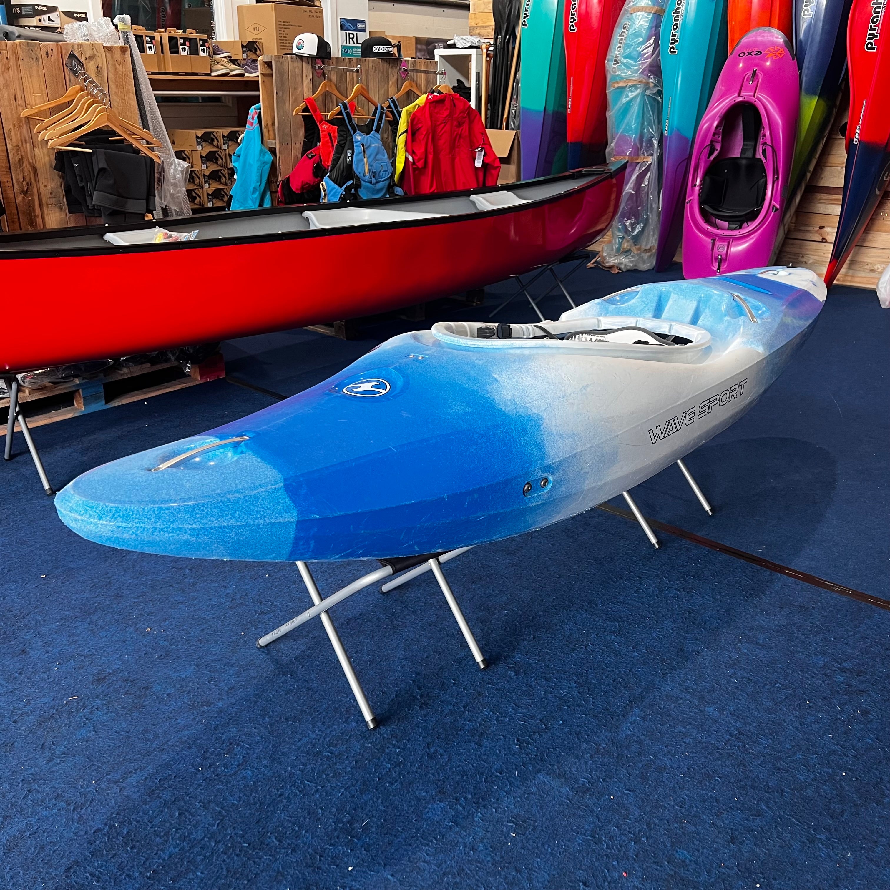 Wave Sport Diesel 80 - Blue/ White - Pre Owned