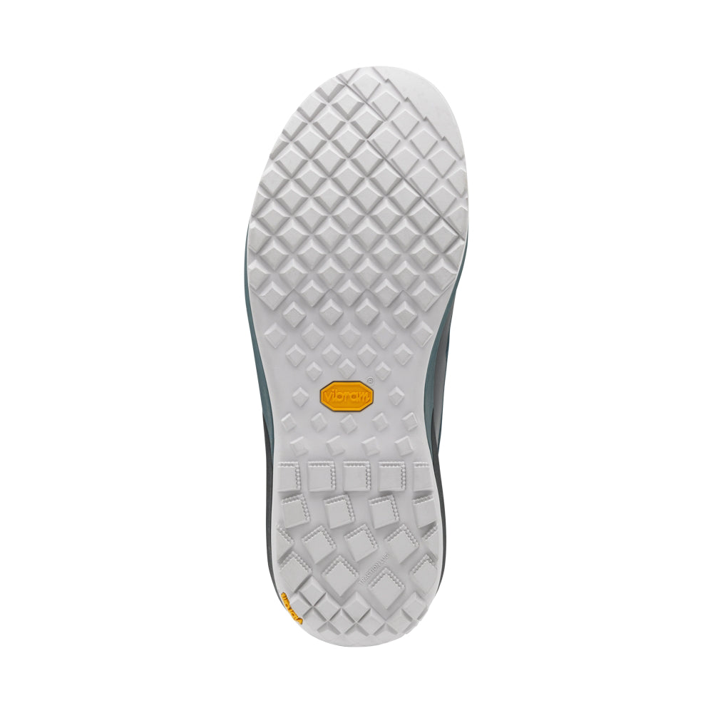 Palm Wave Sneaker