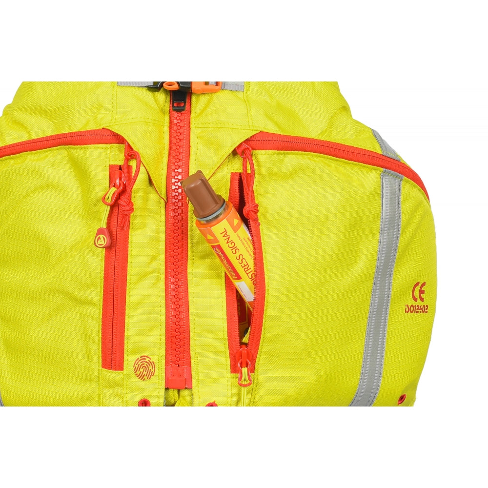 Peak PS Explorer Zip PFD Lime front pocket